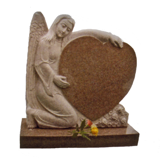 M39 - Angel Holding A Heart