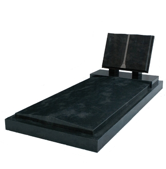 M107 - Bible Memorial with Kerbs and Peon